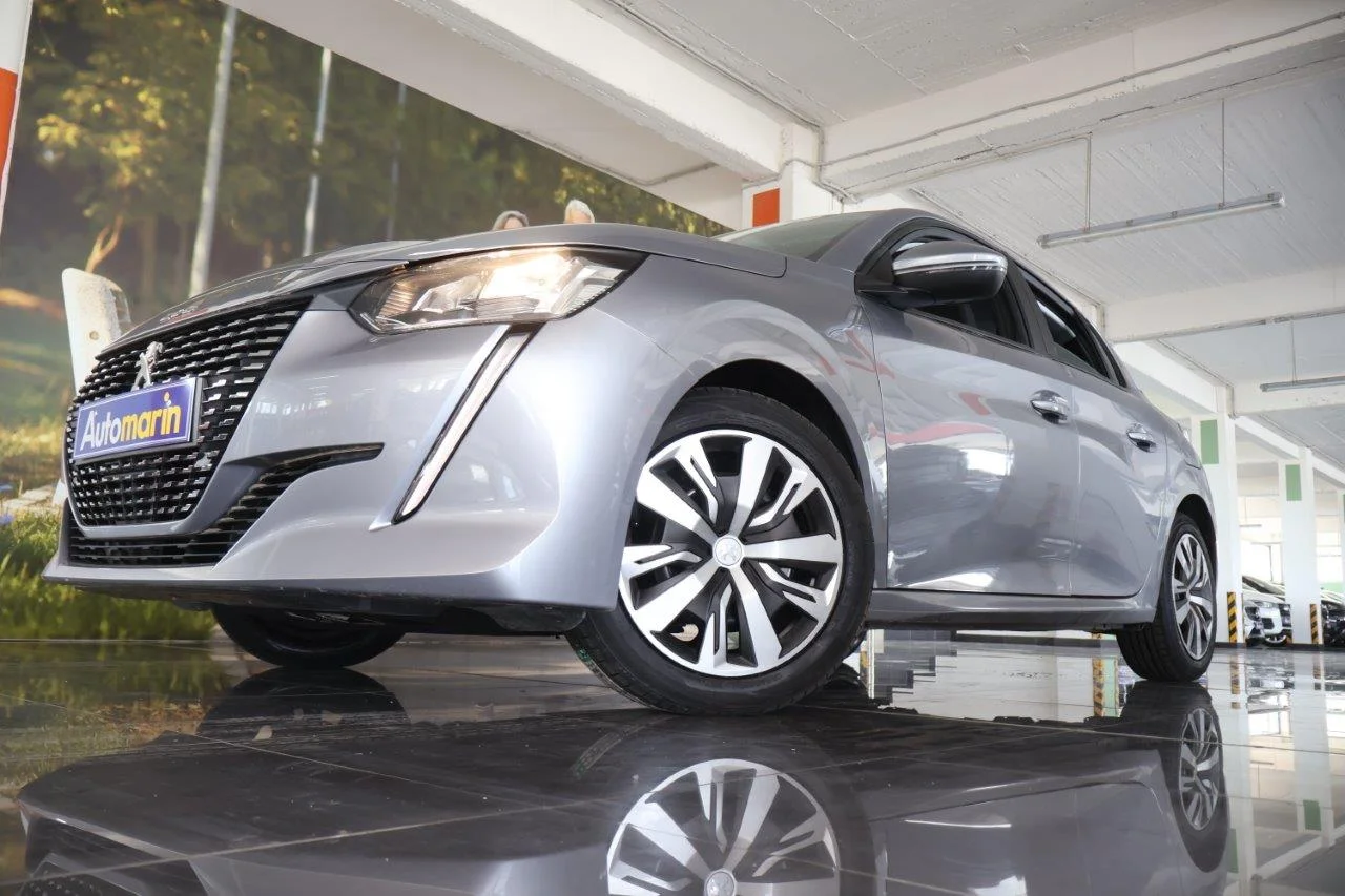 View 2 - Peugeot 208 - 2020