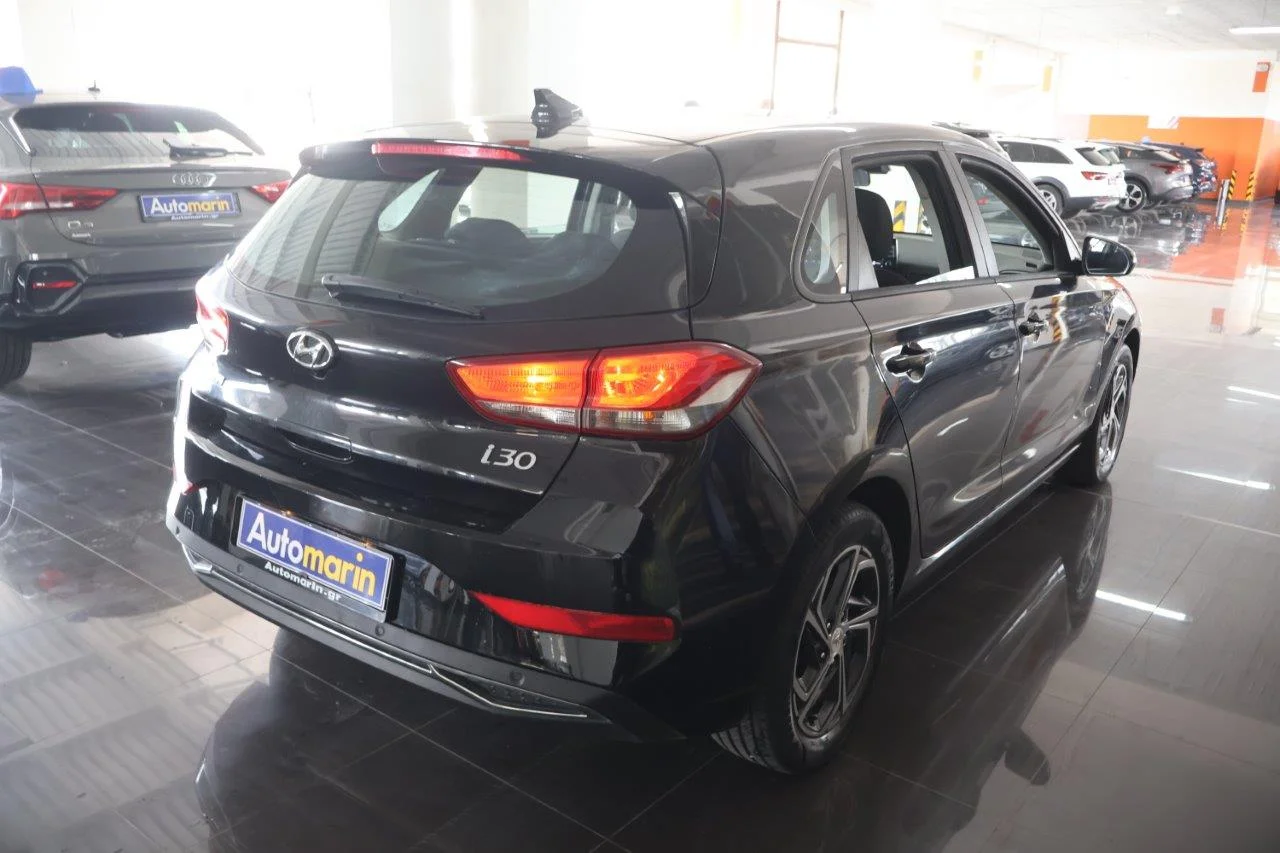 View 5 - Hyundai i 30 - 2022