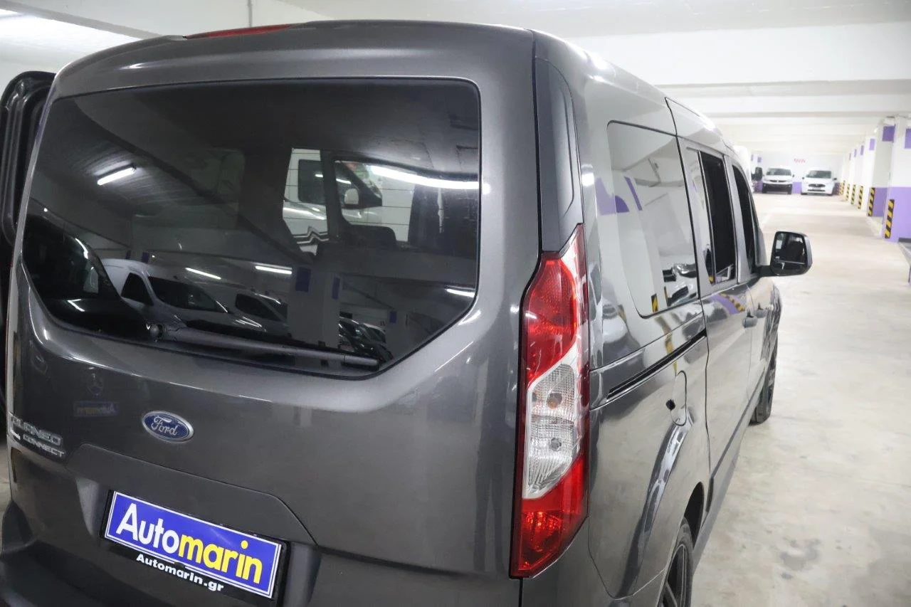 Ford Grand Tourneo - View model 11