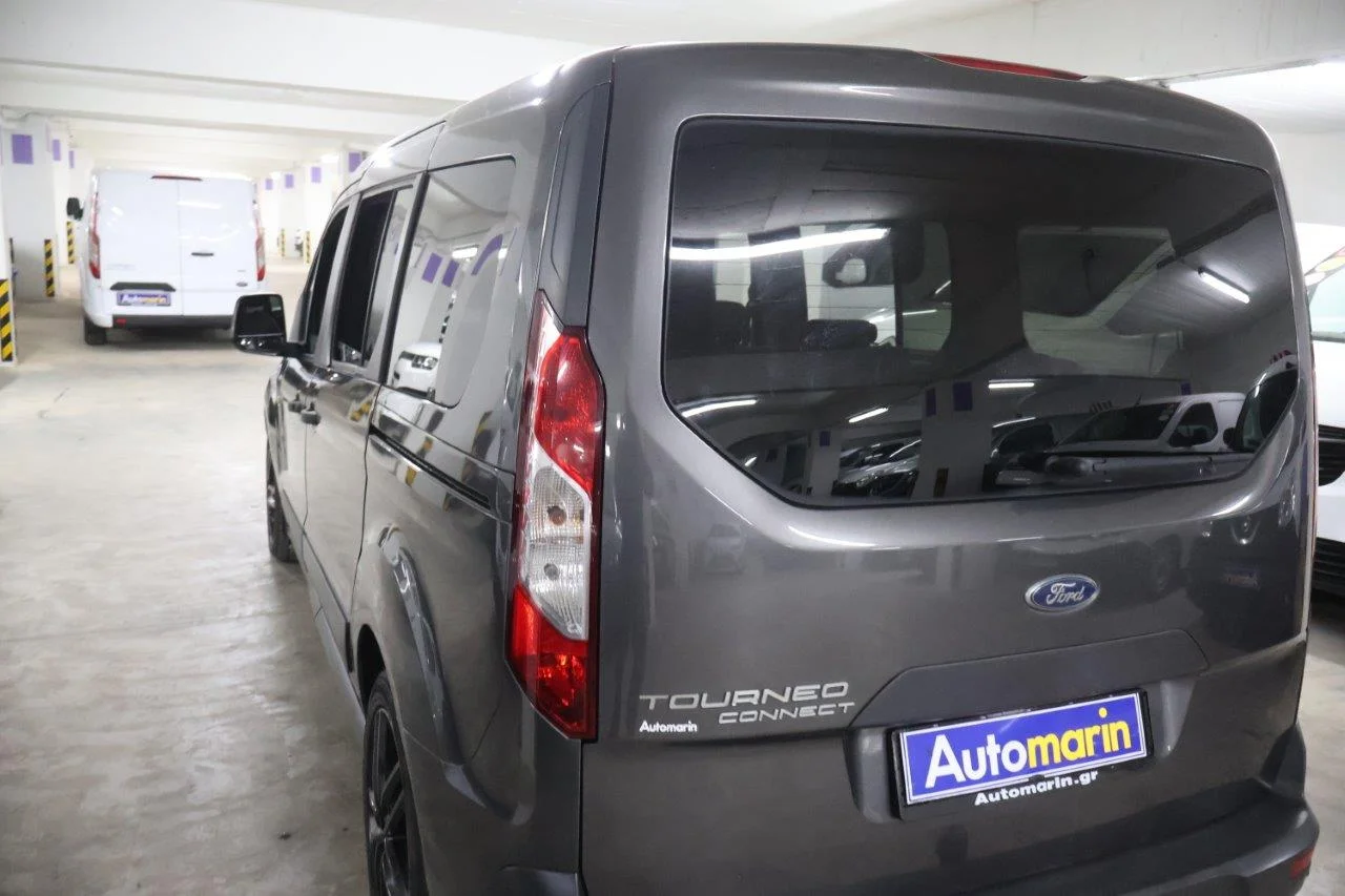 Ford Grand Tourneo - View model 12