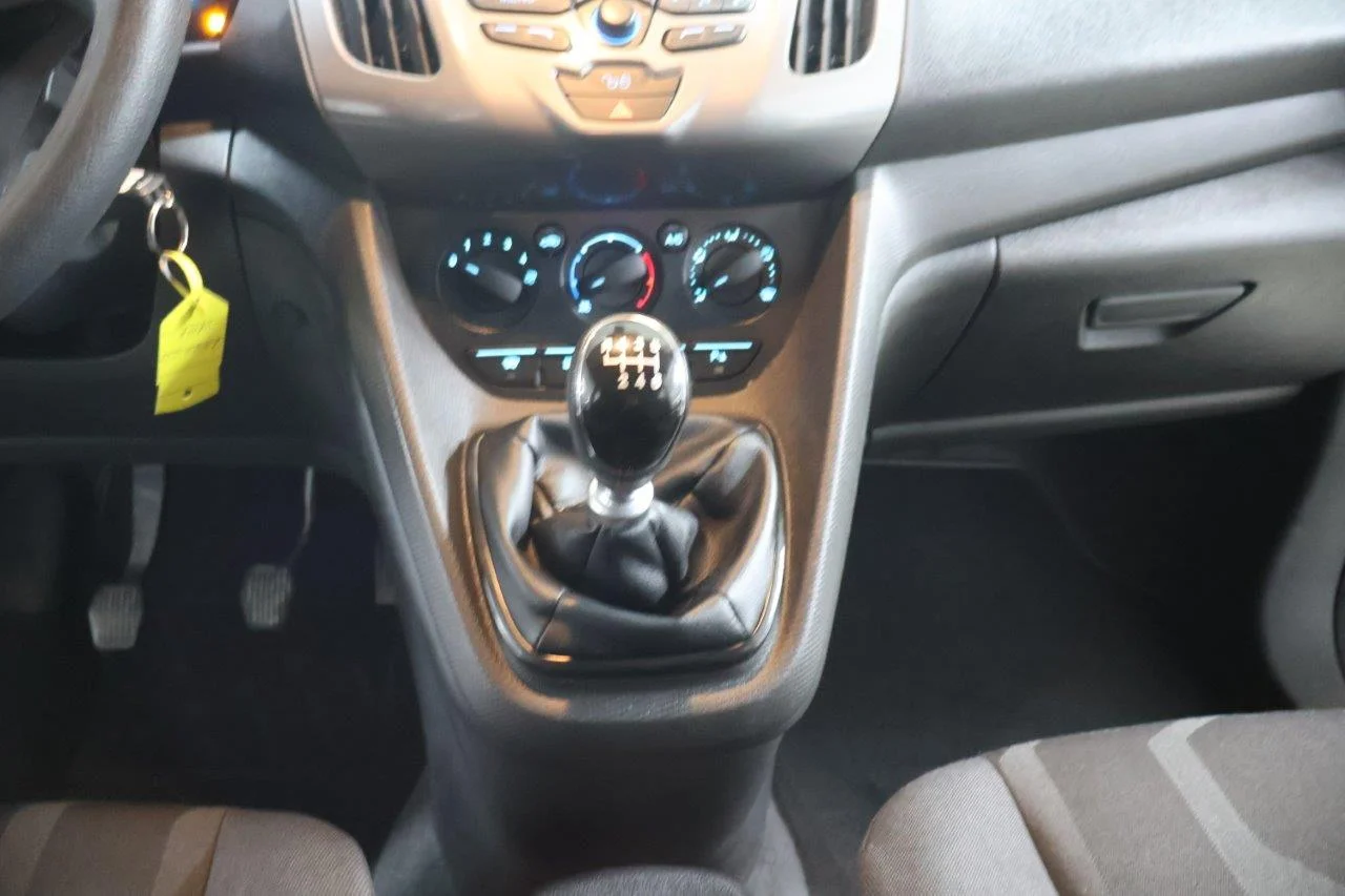 Ford Grand Tourneo - View model 31