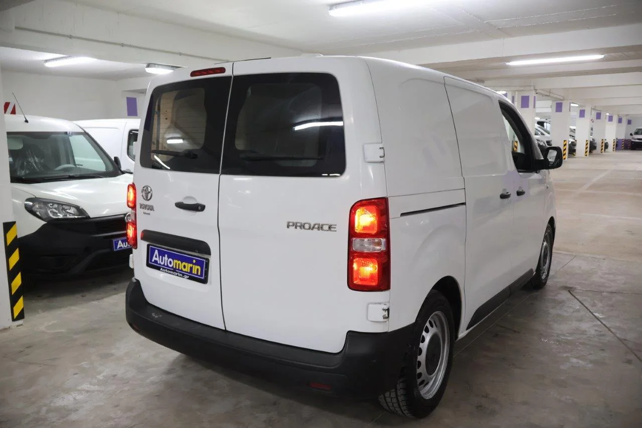 View 5 - Toyota Proace - 2017