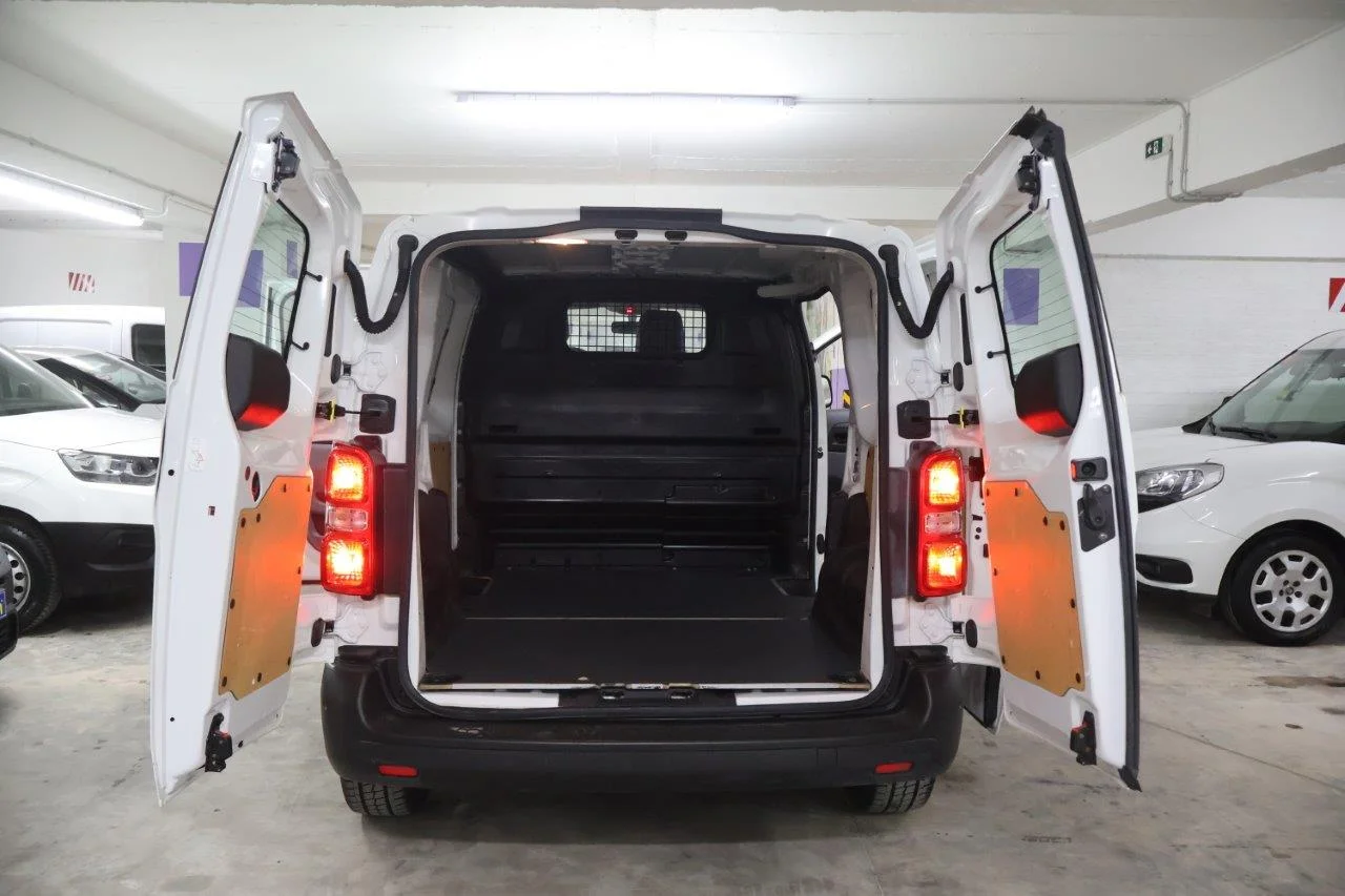 Toyota Proace - View model 9