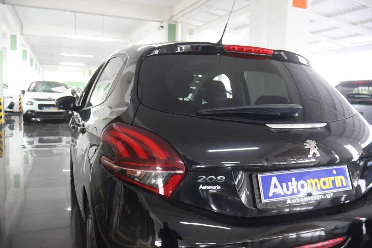 Peugeot 208 - View model 12