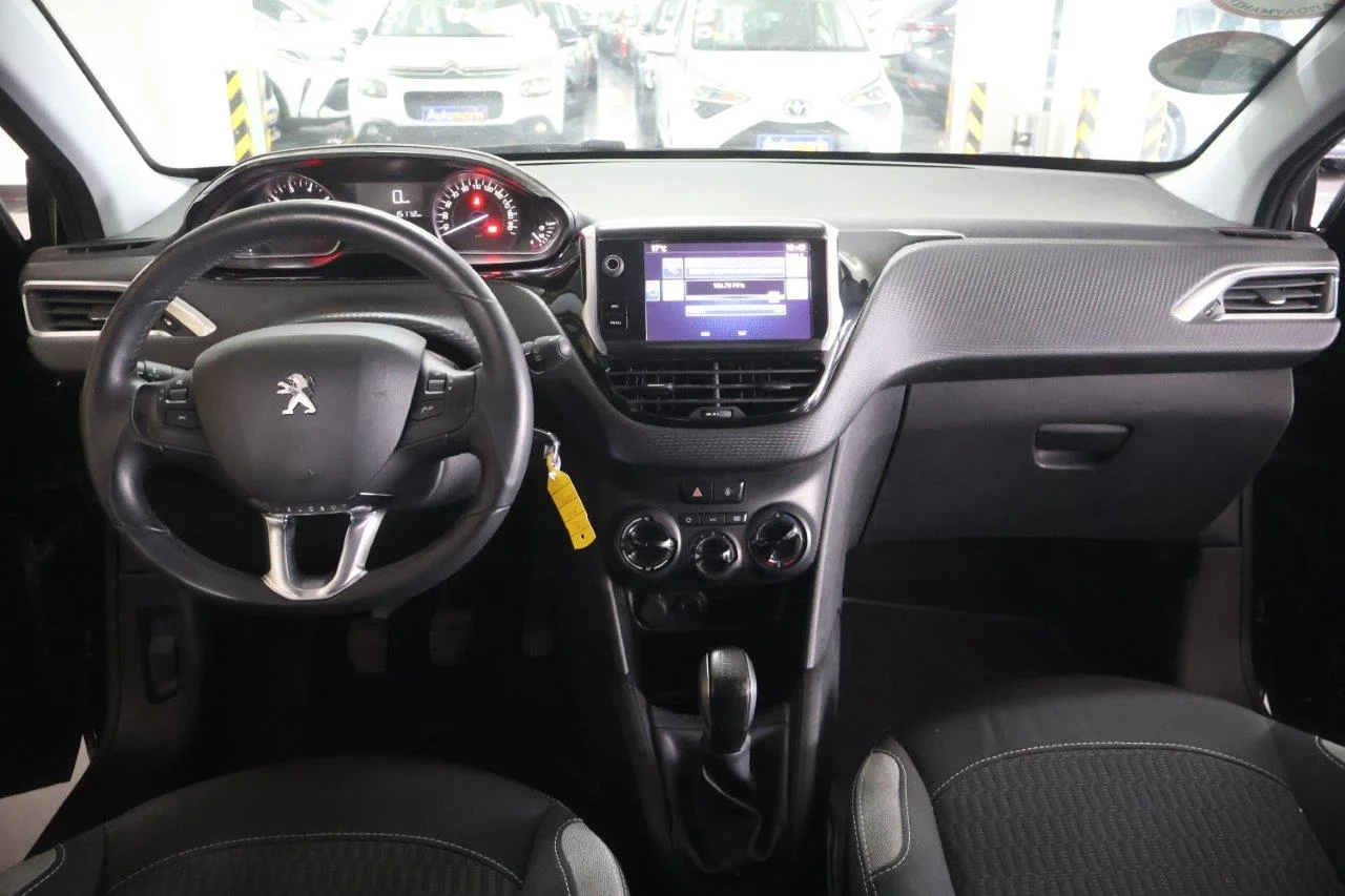 Peugeot 208 - View model 23
