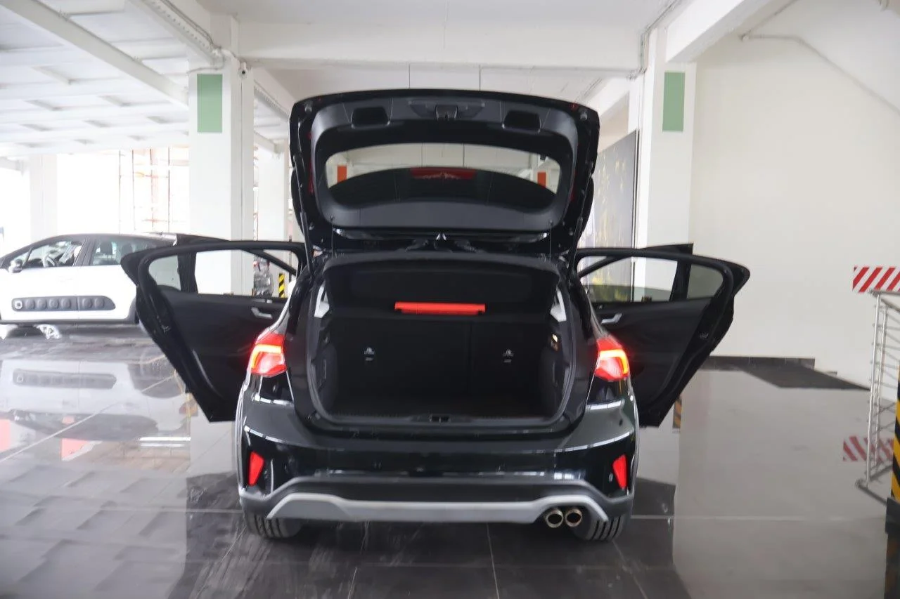 Ford Focus - View model 7