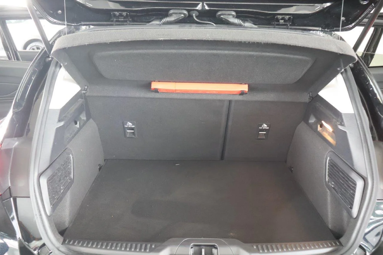 Ford Focus - View model 9