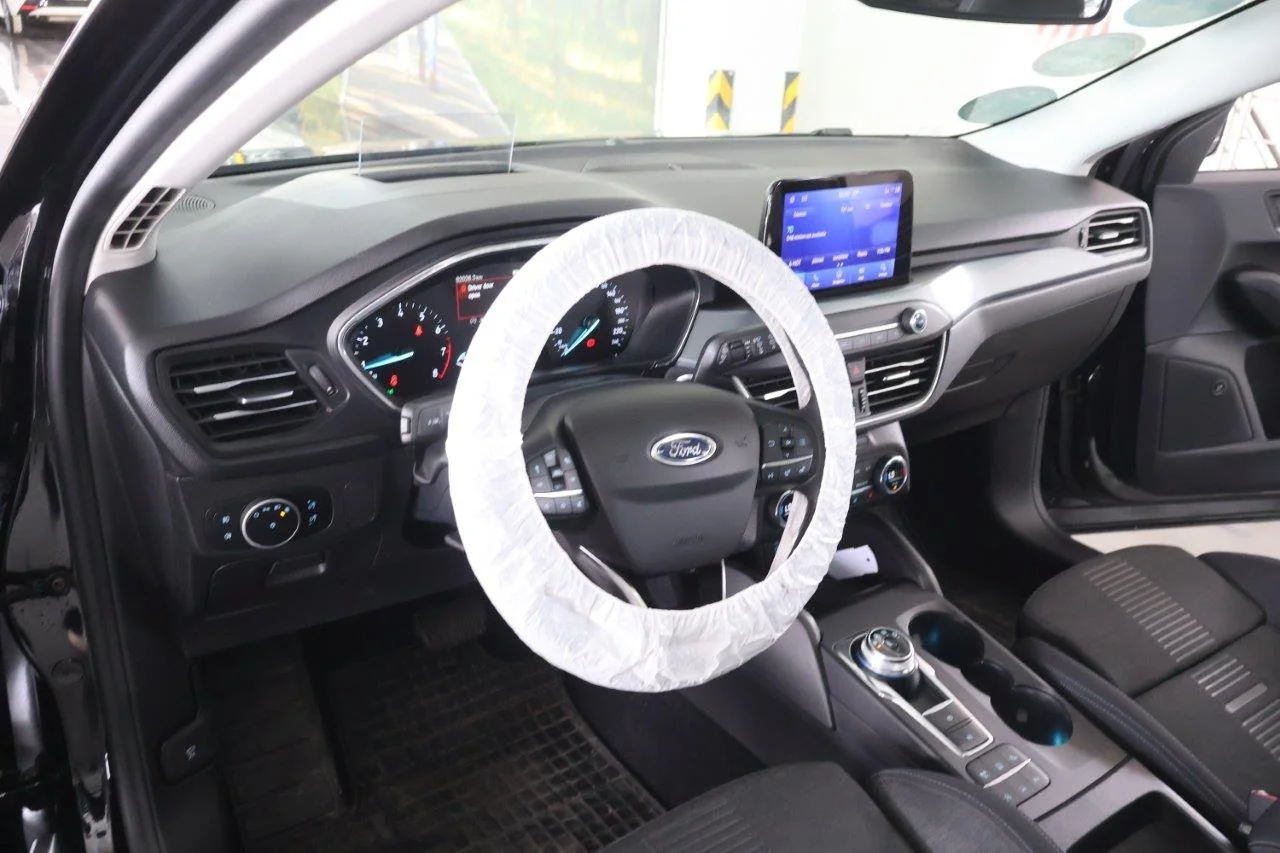 Ford Focus - View model 40