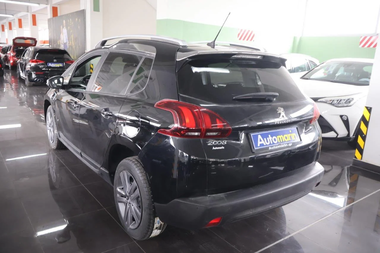 Peugeot 2008 - View model 6