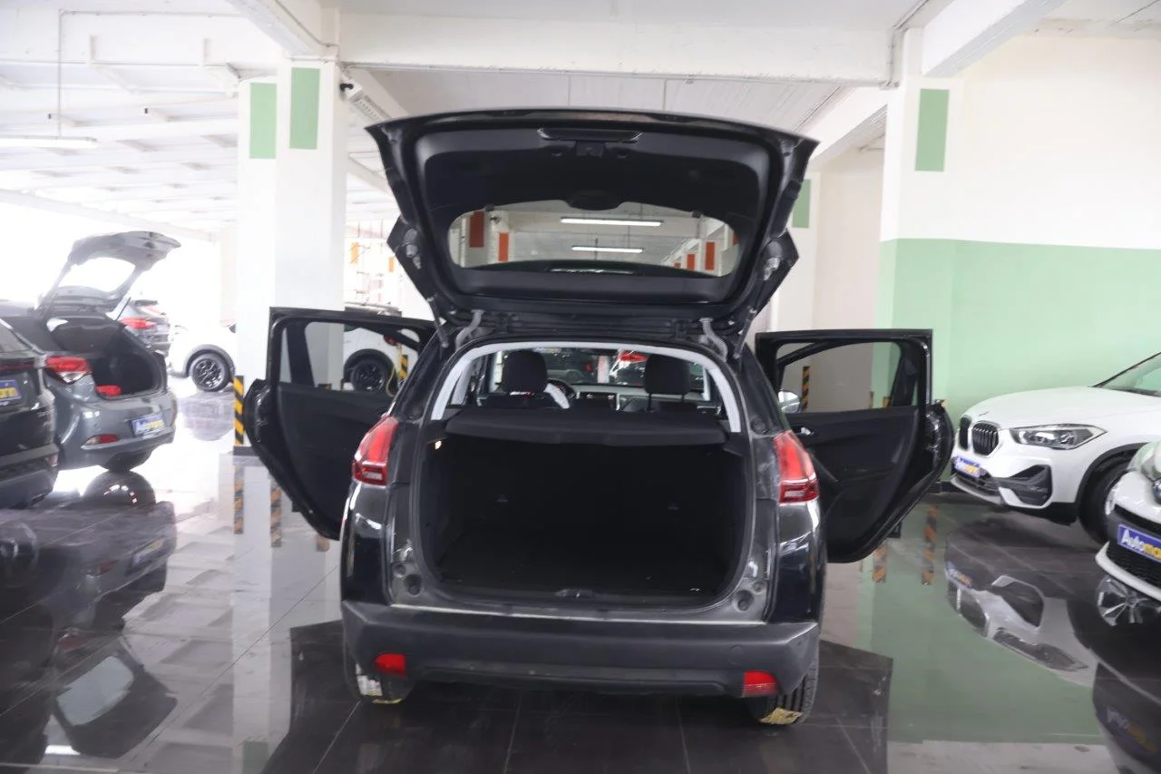 Peugeot 2008 - View model 8