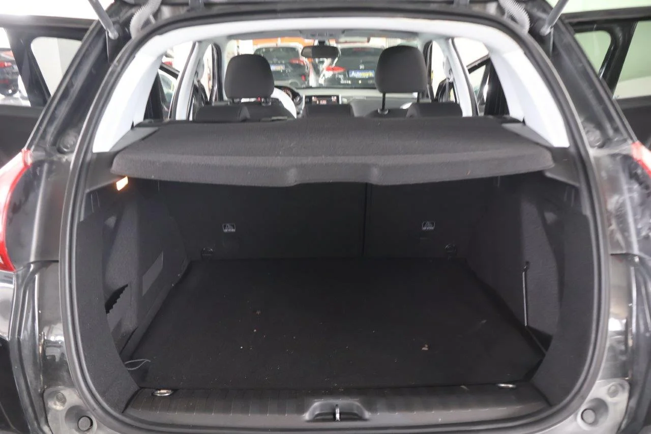 Peugeot 2008 - View model 10