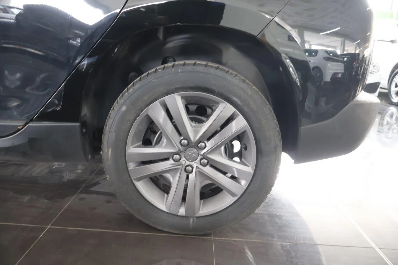 Peugeot 2008 - View model 14