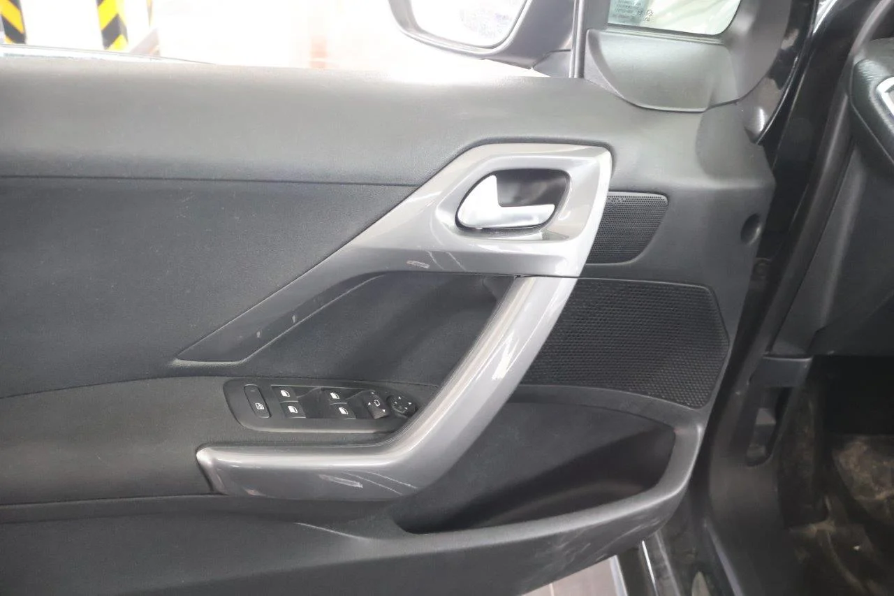Peugeot 2008 - View model 36