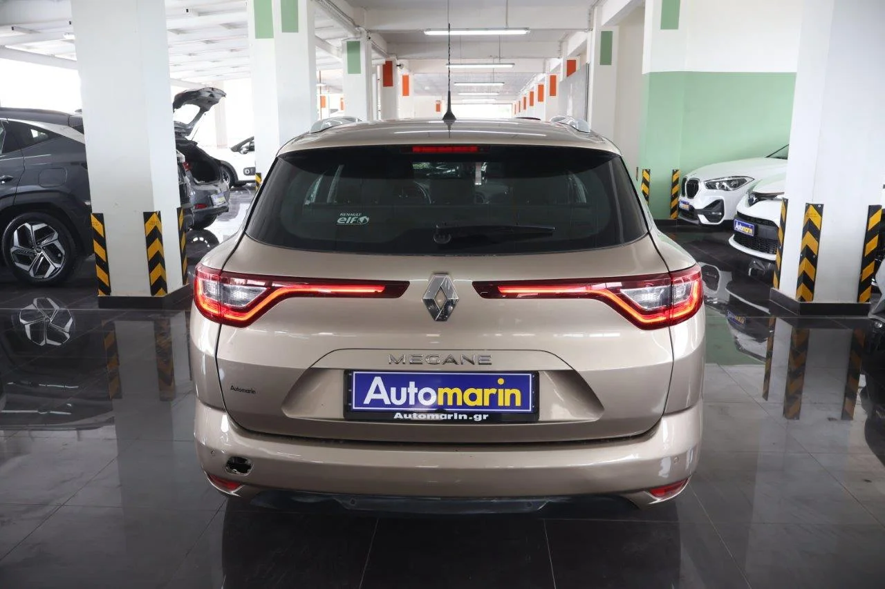 View 5 - Renault Megane - 2018