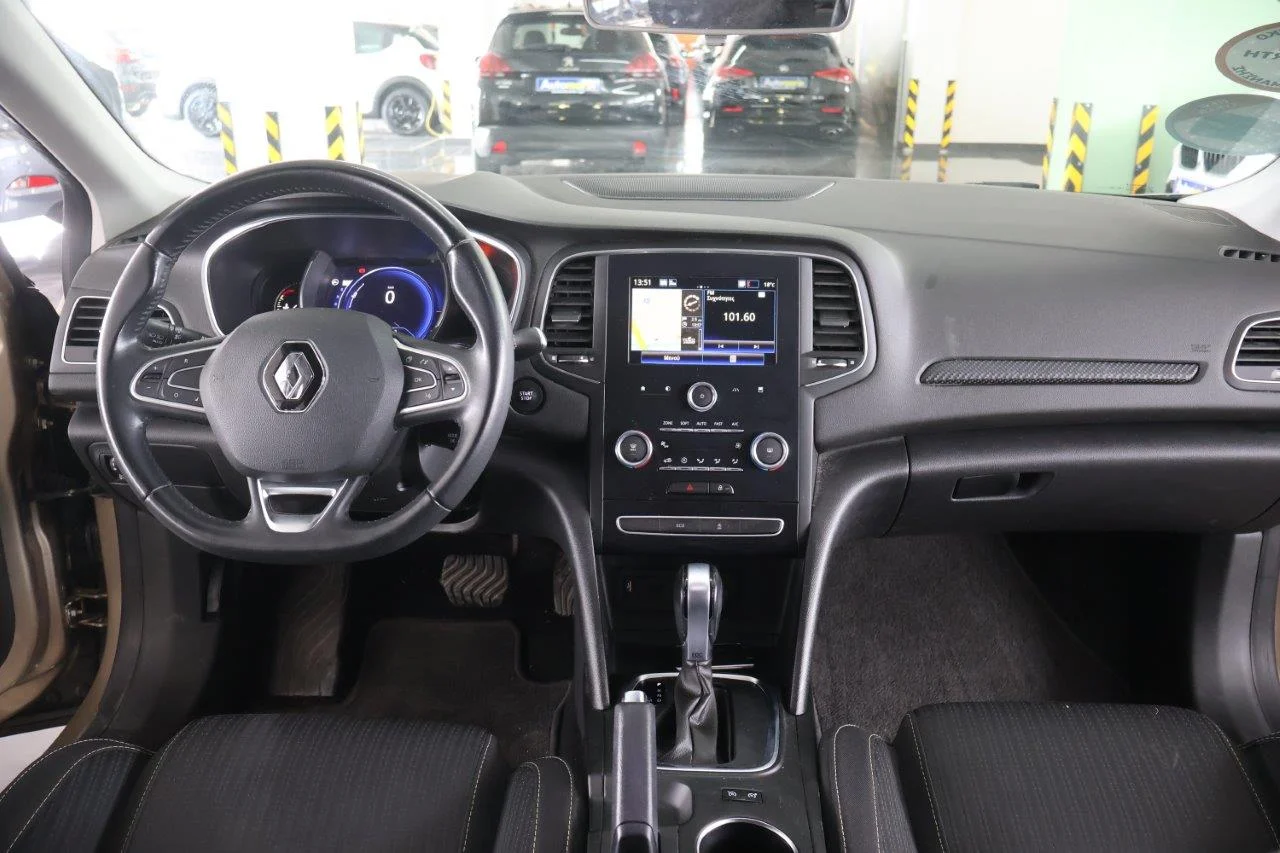 Renault Megane - View model 16