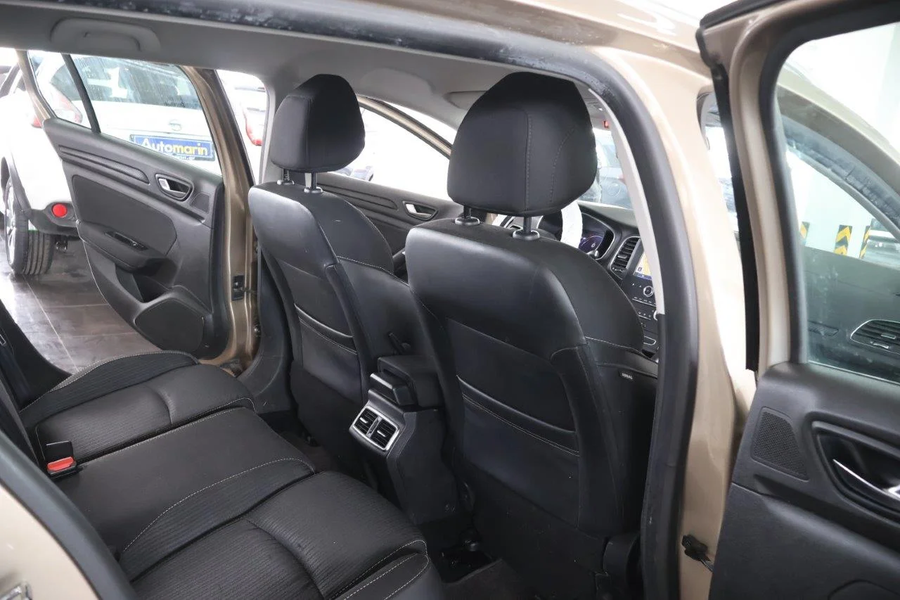 Renault Megane - View model 21