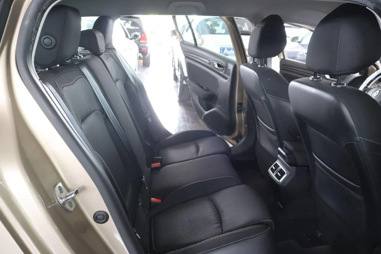 Renault Megane - View model 22