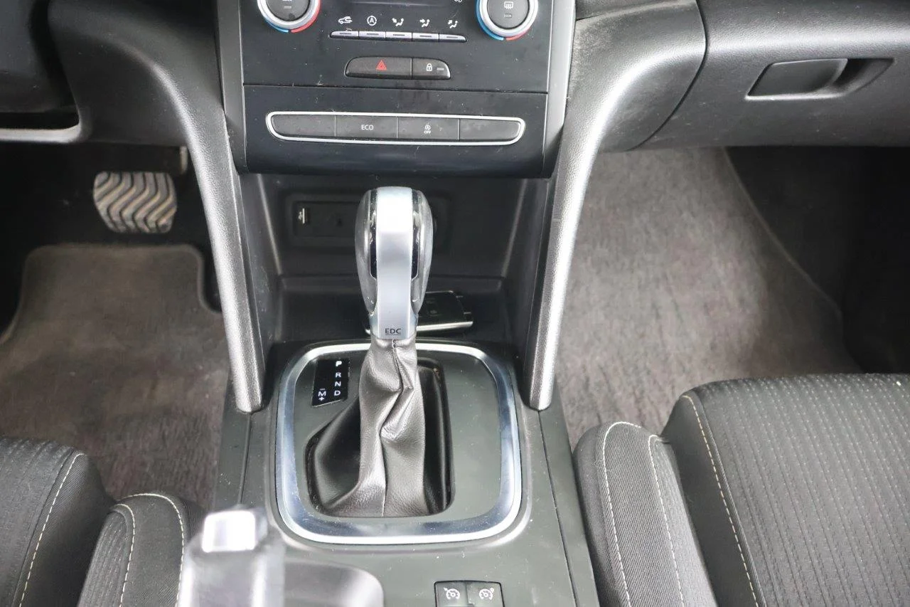 Renault Megane - View model 27