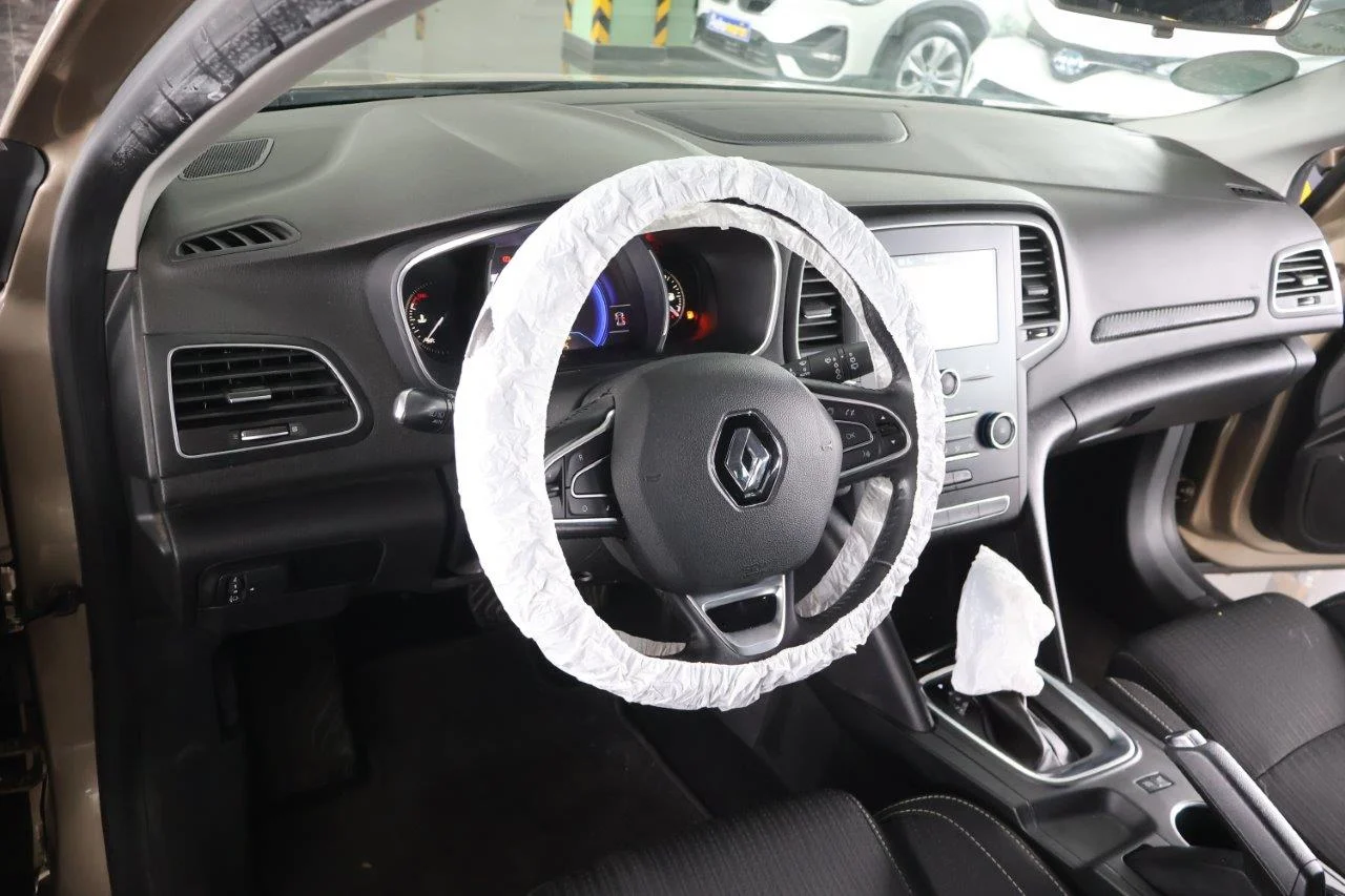Renault Megane - View model 32