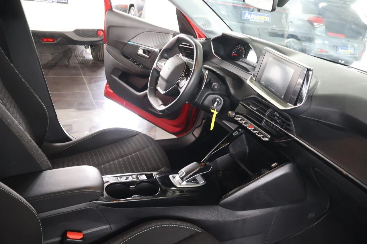 Peugeot 208 - View model 34