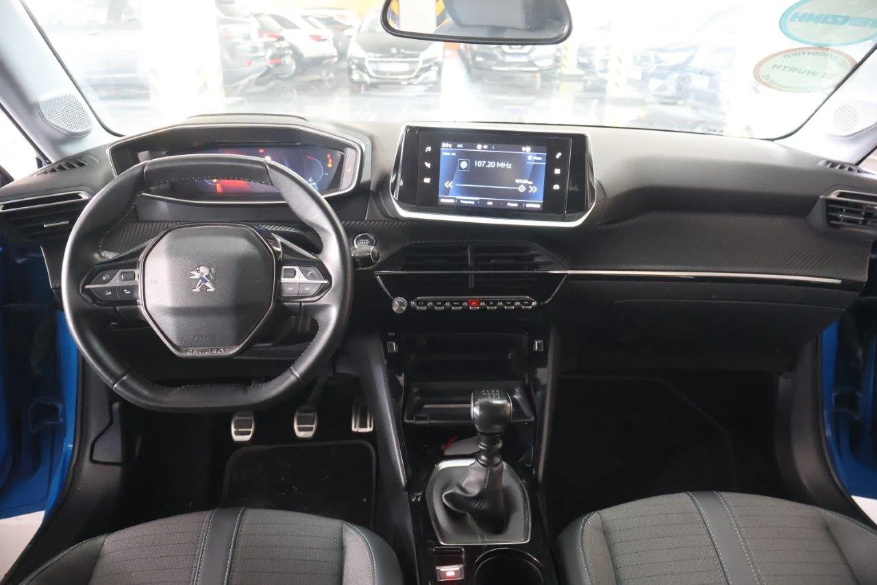 View 2 - Peugeot 208 - 2020