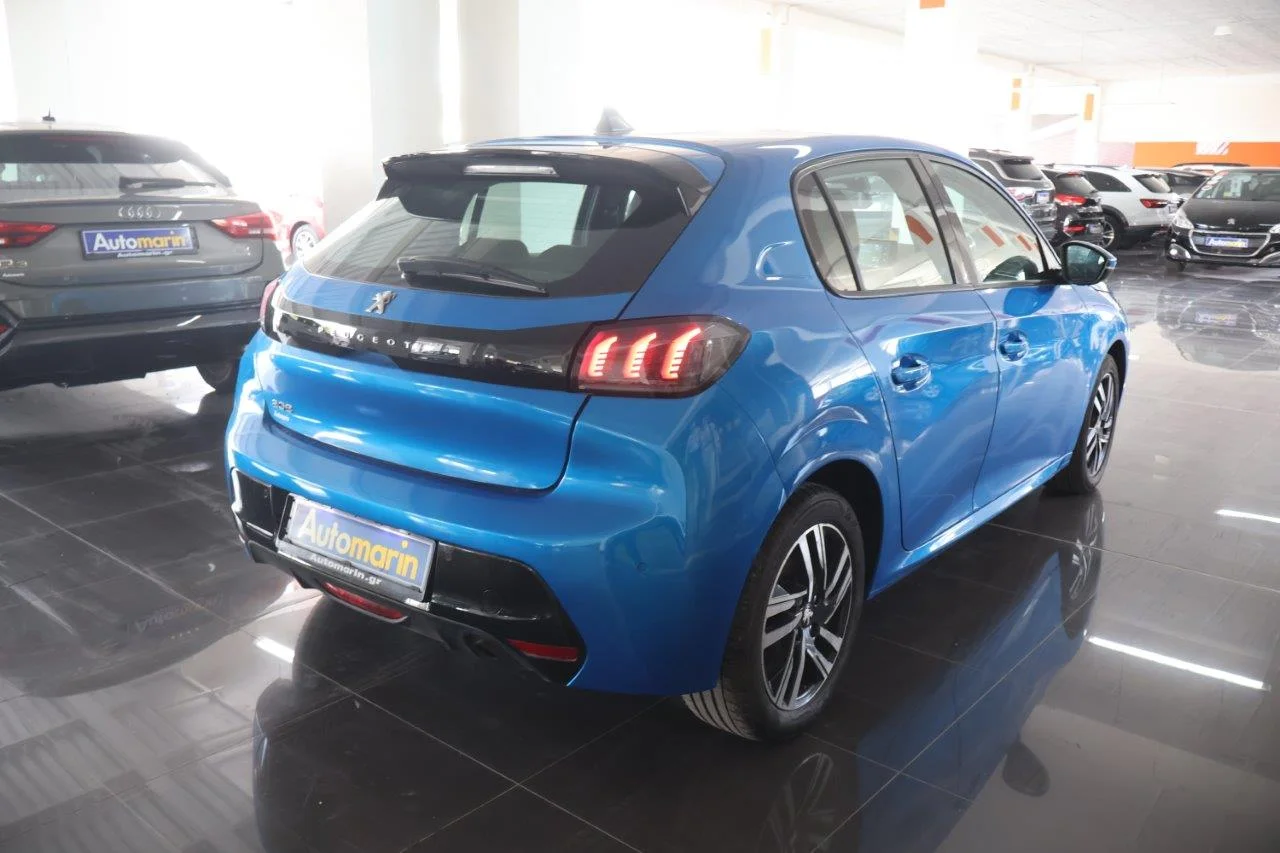 Peugeot 208 - View model 5