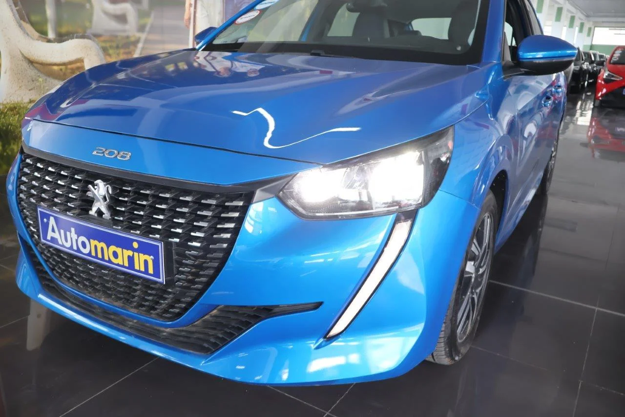 Peugeot 208 - View model 18