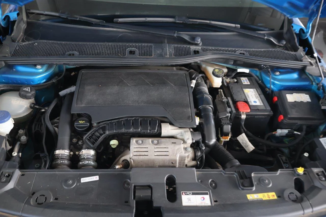 Peugeot 208 - View model 22