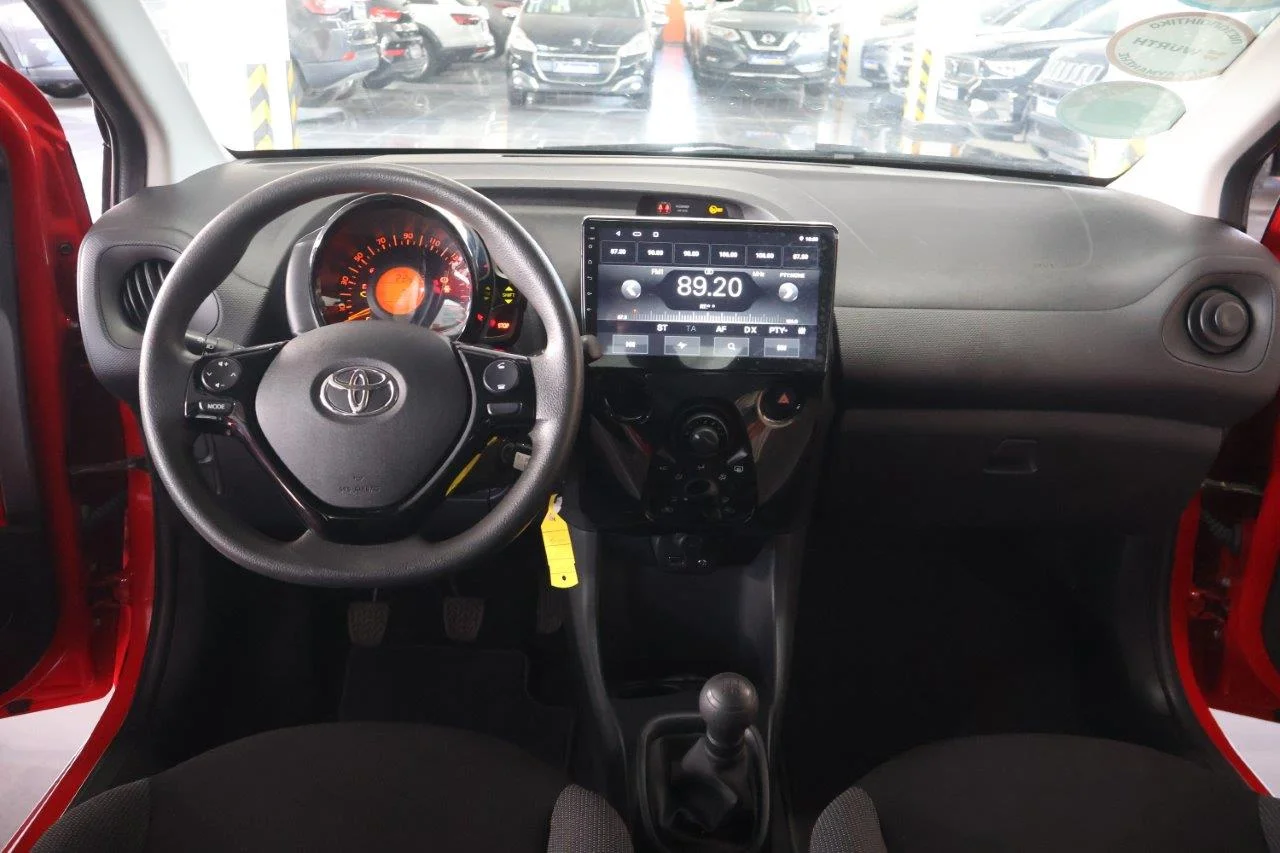 View 2 - Toyota Aygo - 2020