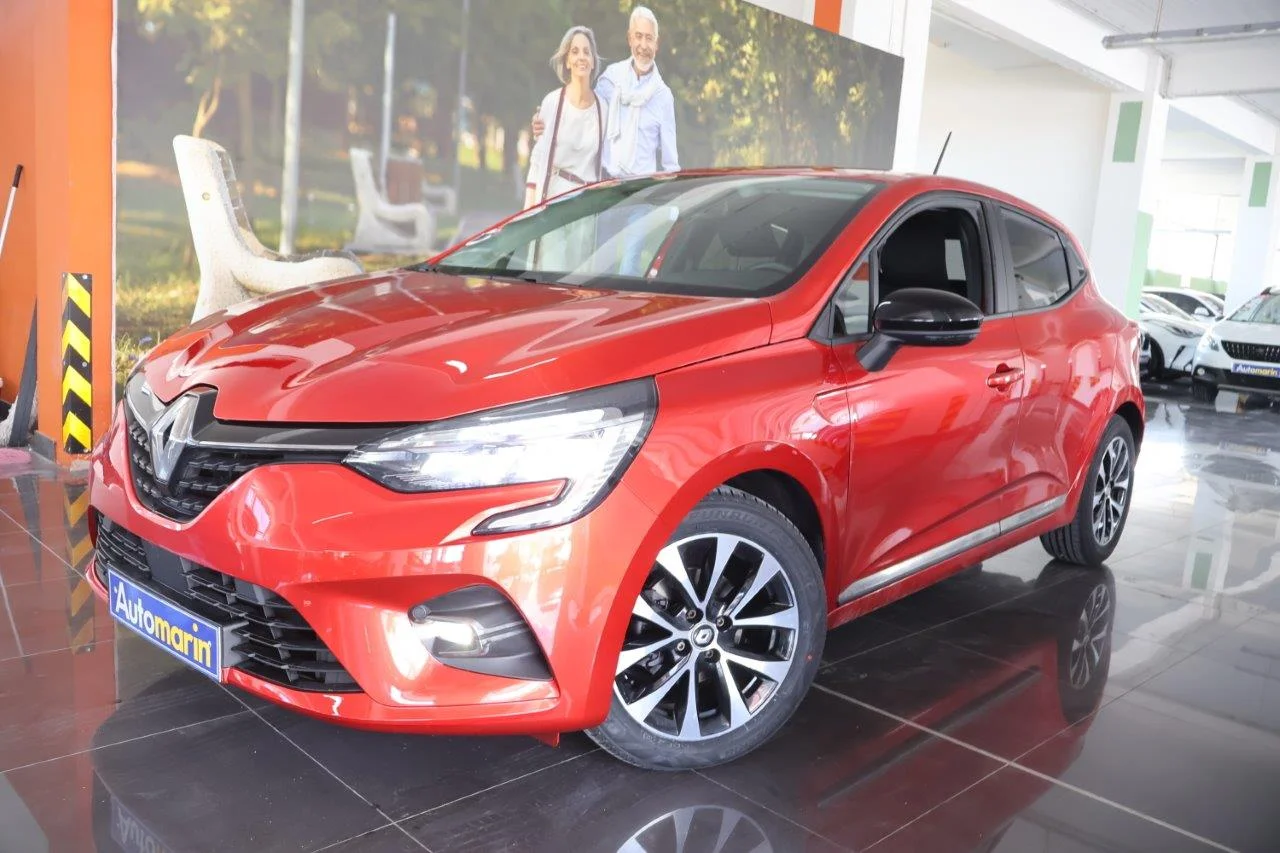 View 1 - Renault Clio - 2023
