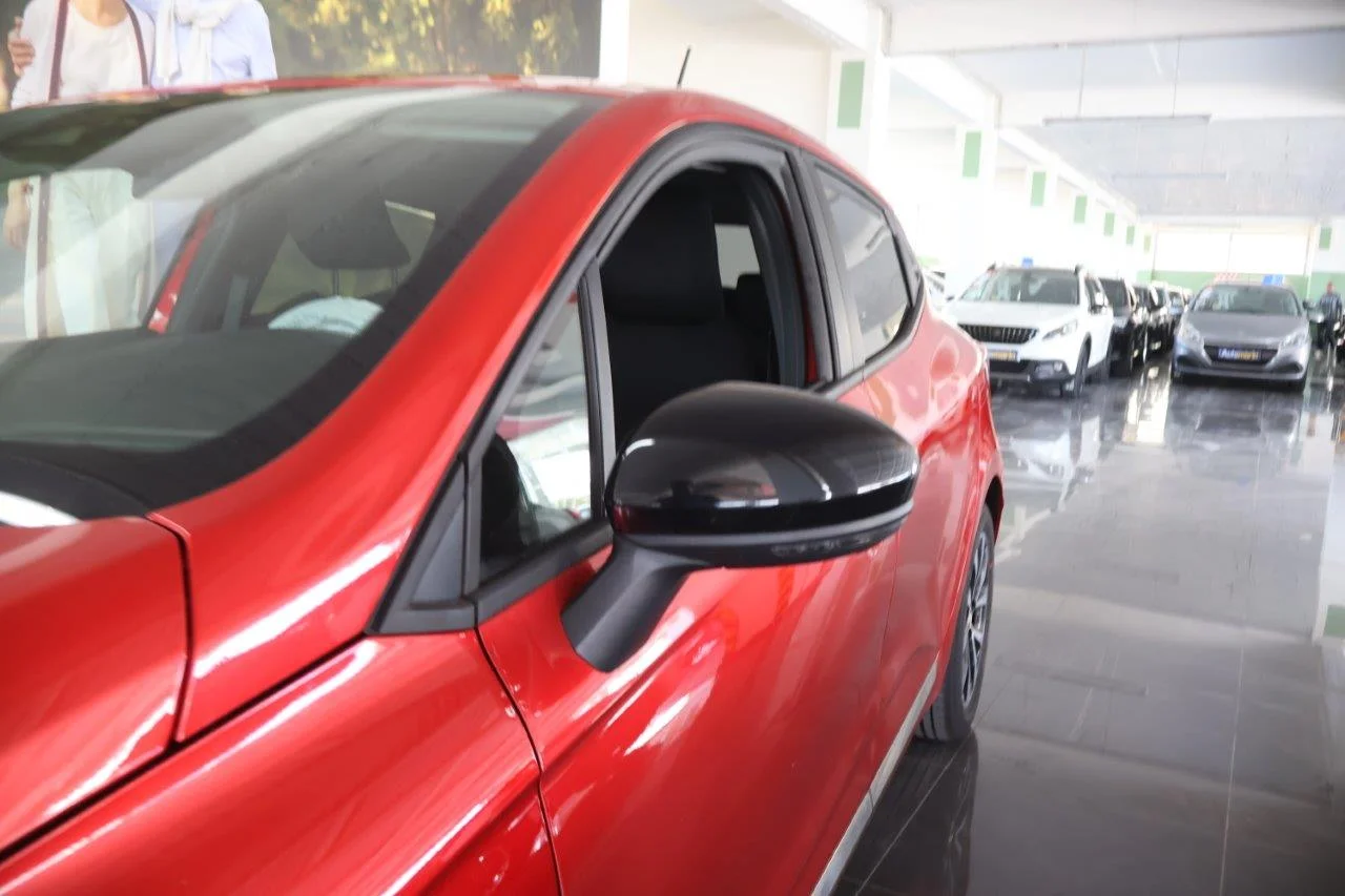 Renault Clio - View model 15