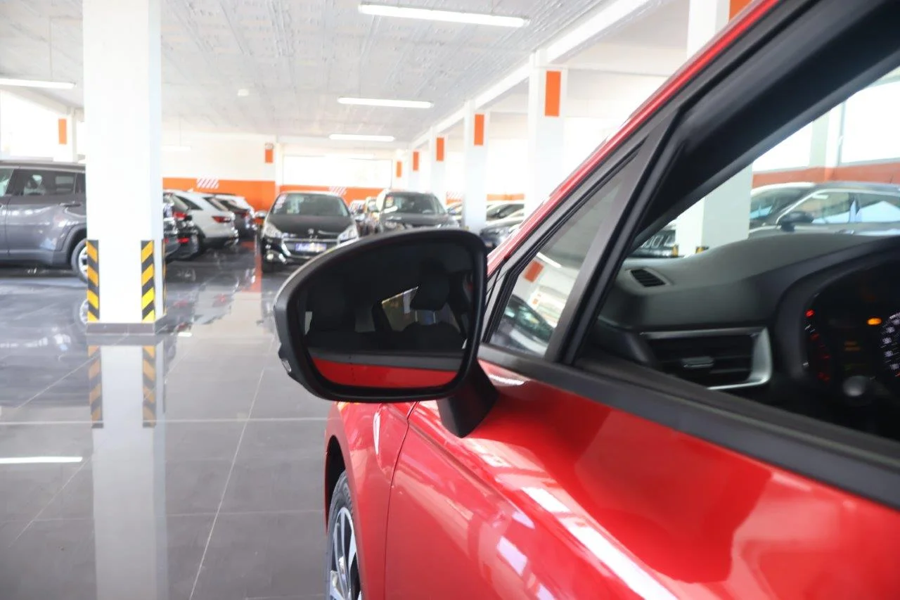 Renault Clio - View model 16