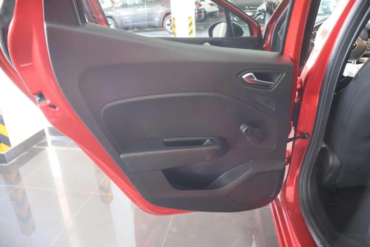 Renault Clio - View model 33