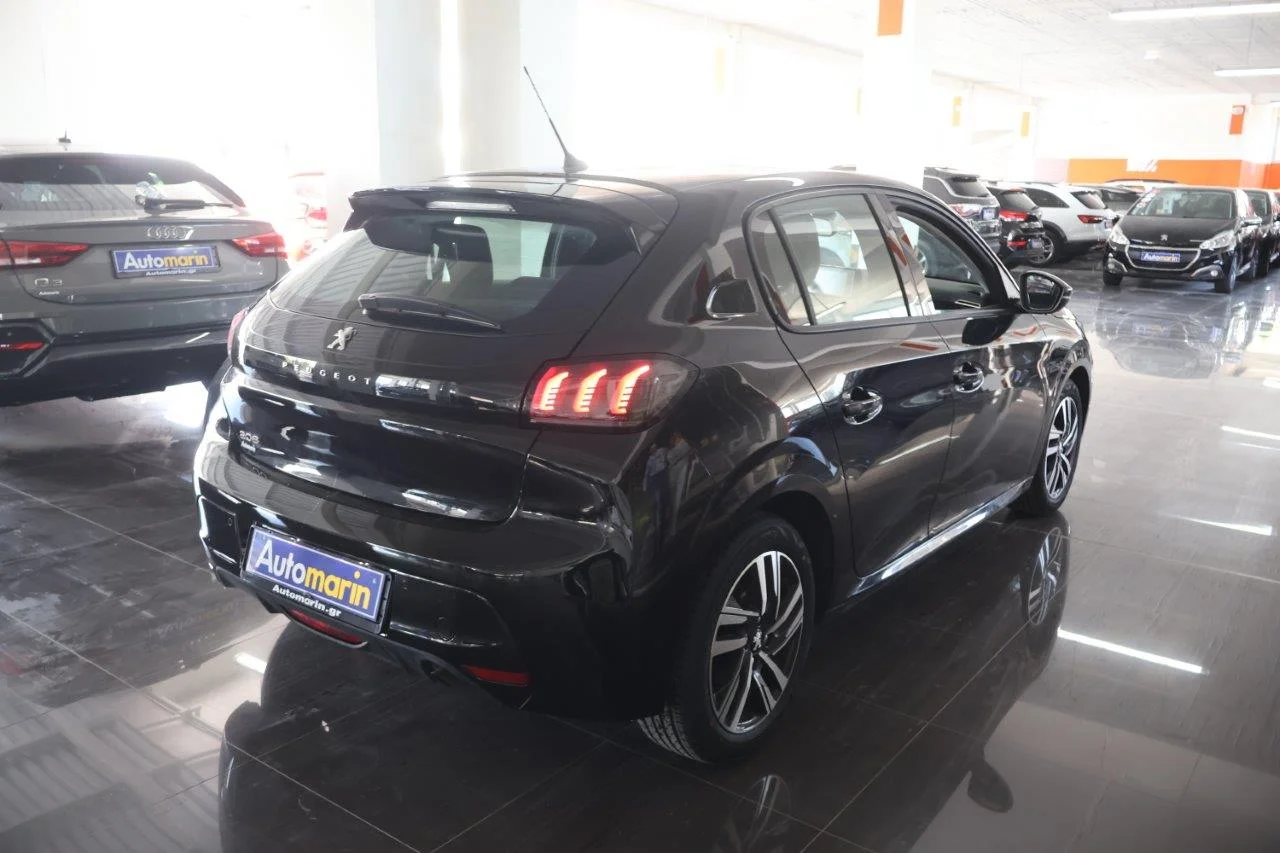 Peugeot 208 - View model 5