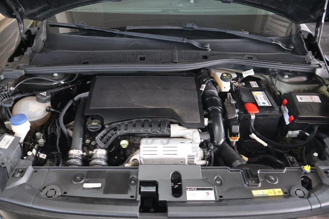 Peugeot 208 - View model 21