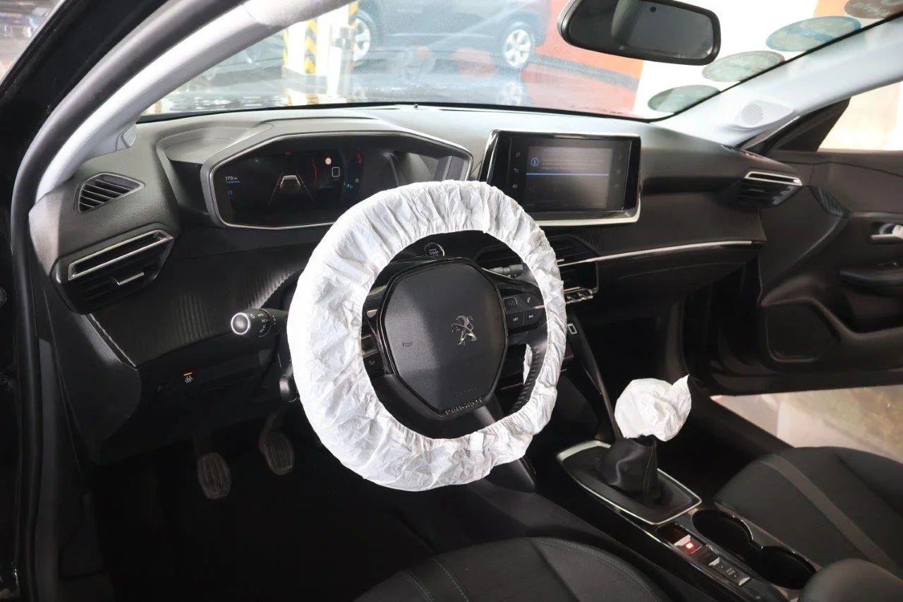 Peugeot 208 - View model 36