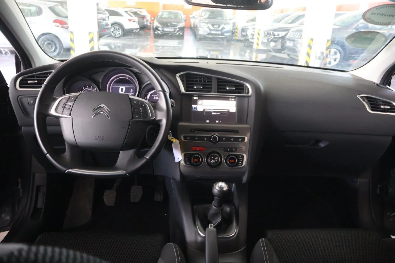 View 2 - Citroen C4 - 2015