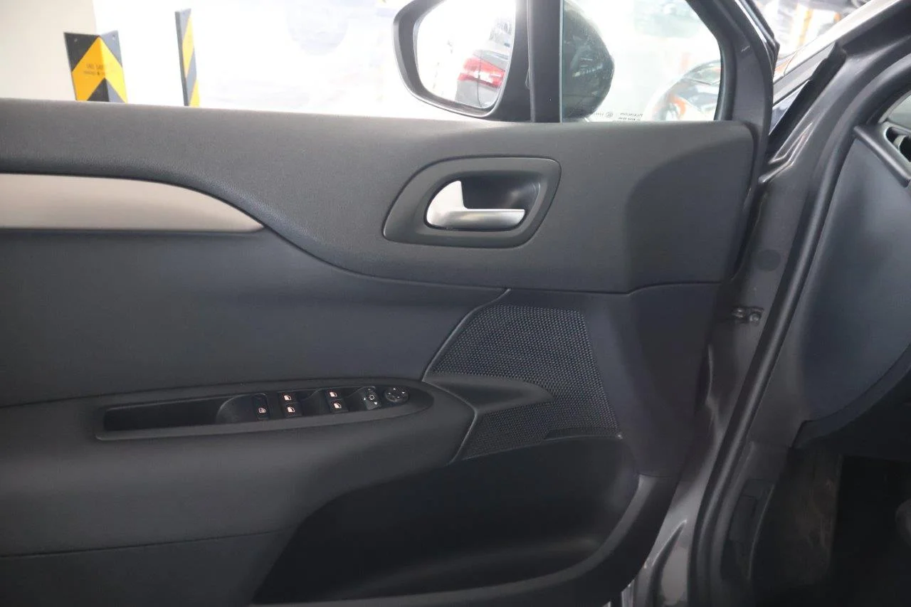 Citroen C4 - View model 33