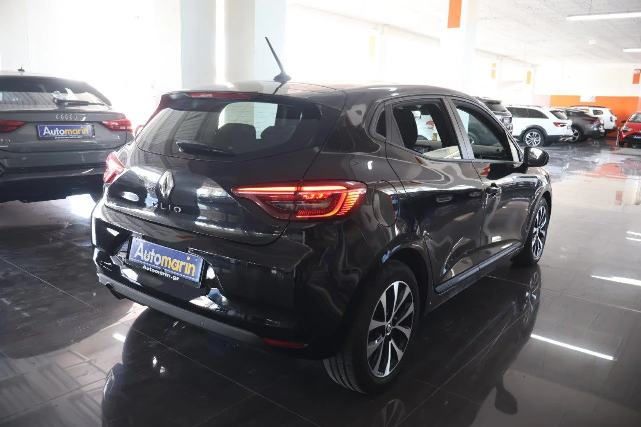 Renault Clio - View model 5