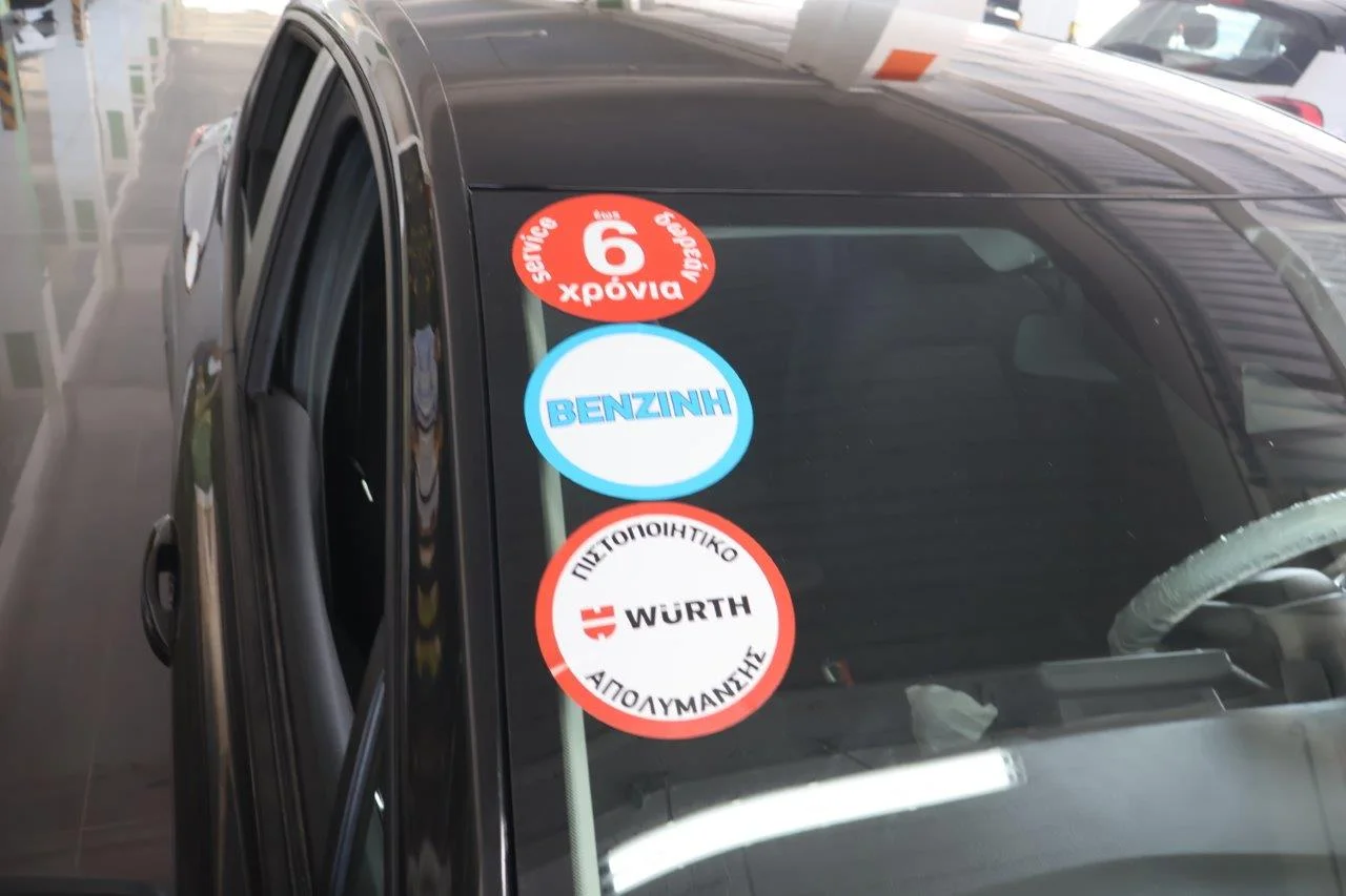 Renault Clio - View model 18