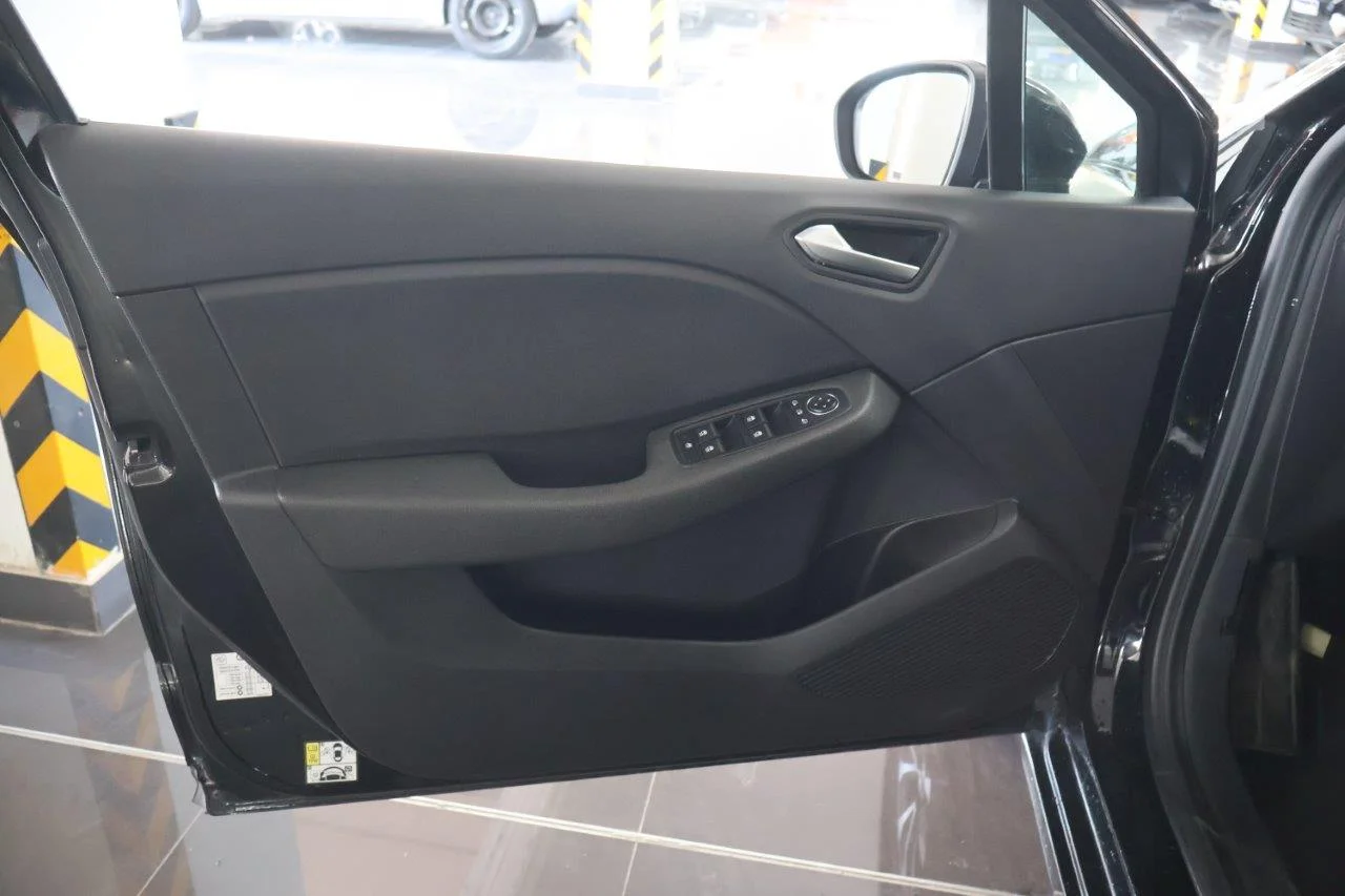 Renault Clio - View model 30