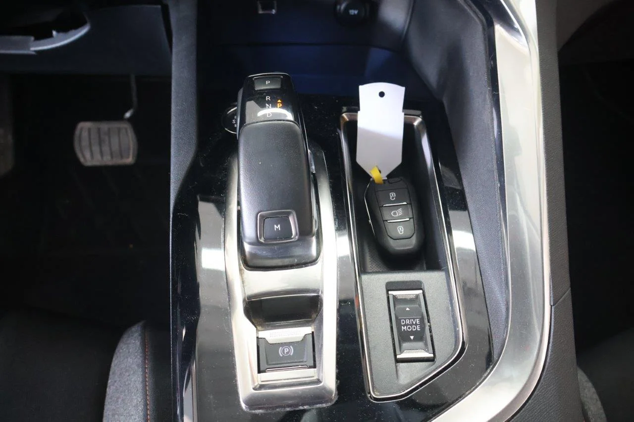 Peugeot 3008 - View model 30