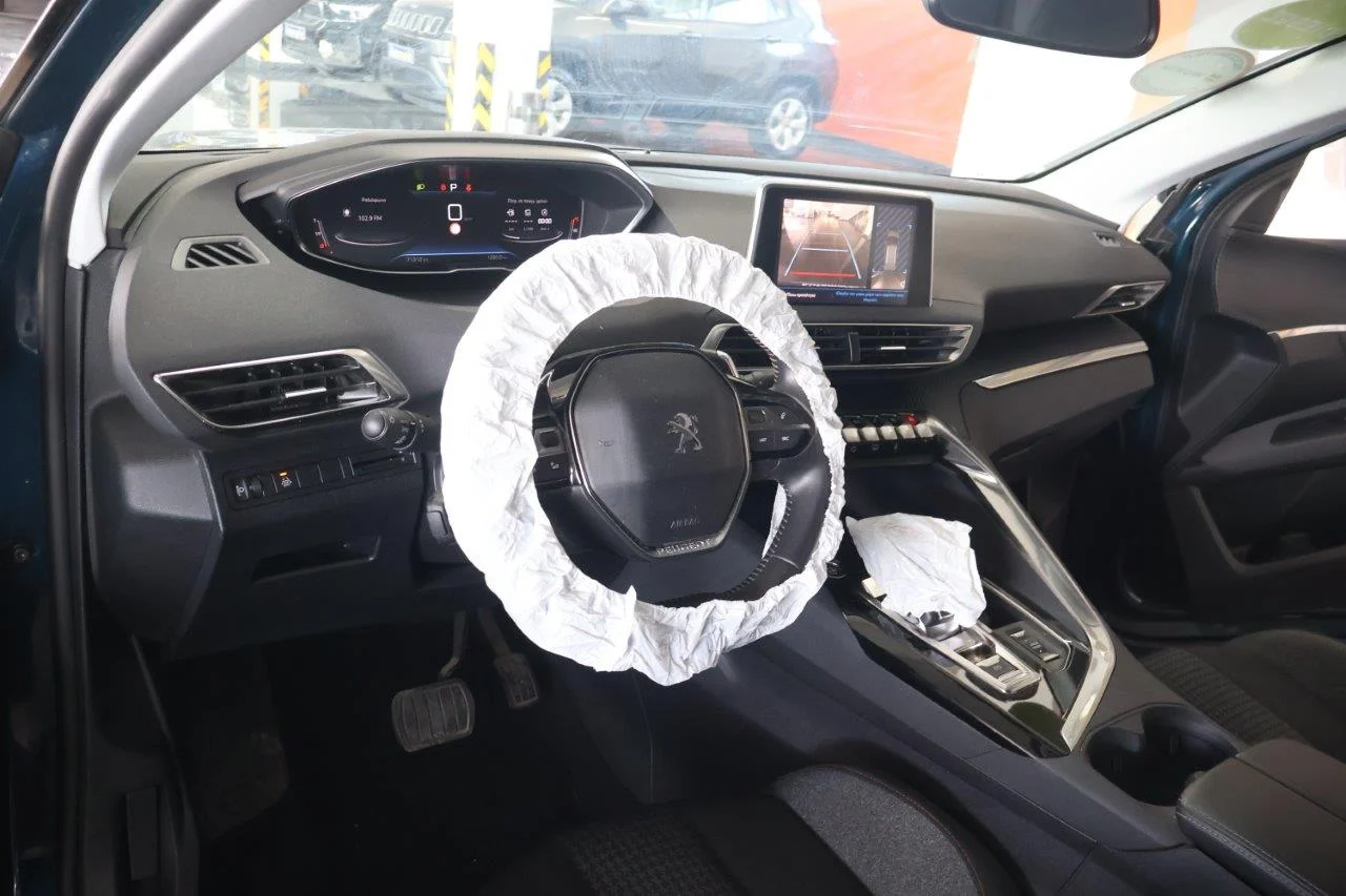 Peugeot 3008 - View model 35