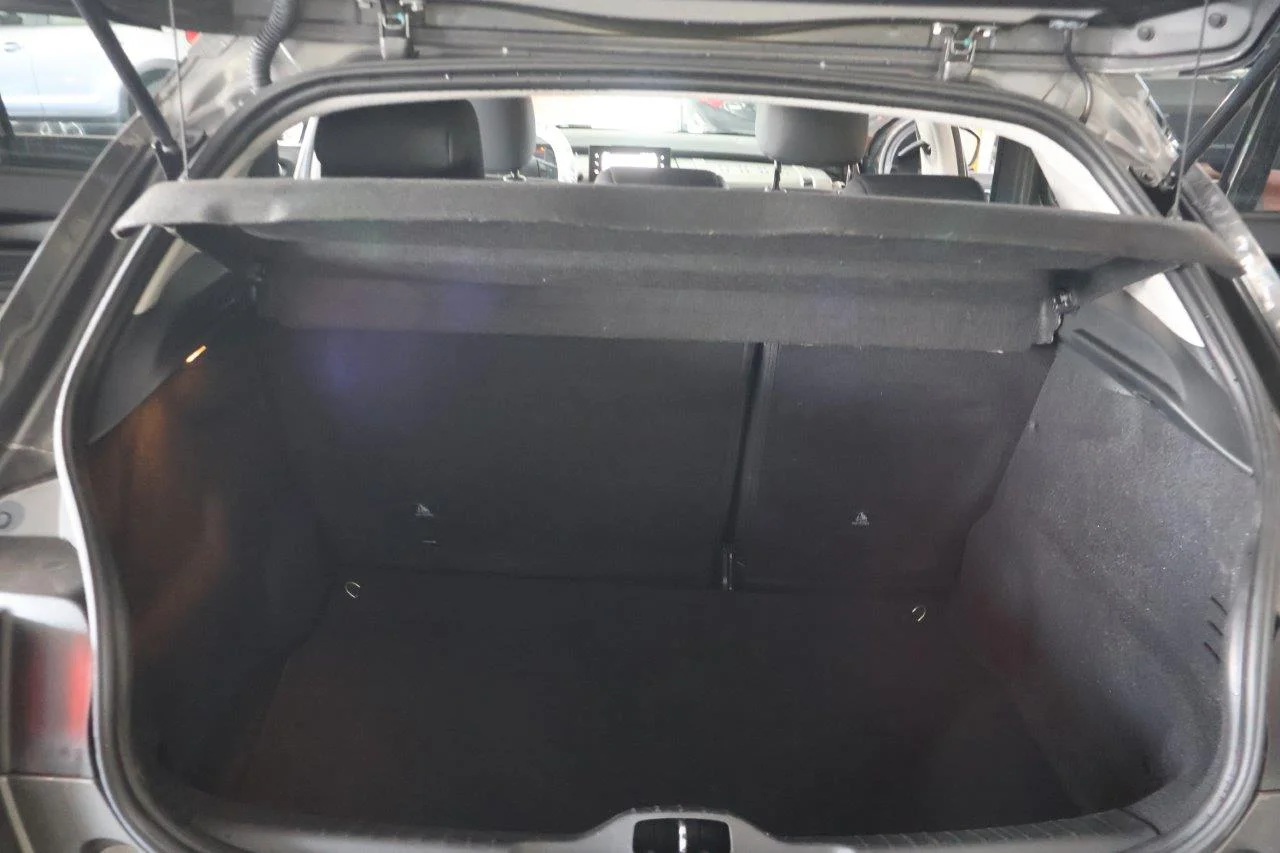 Citroen C4 Cactus - View model 10