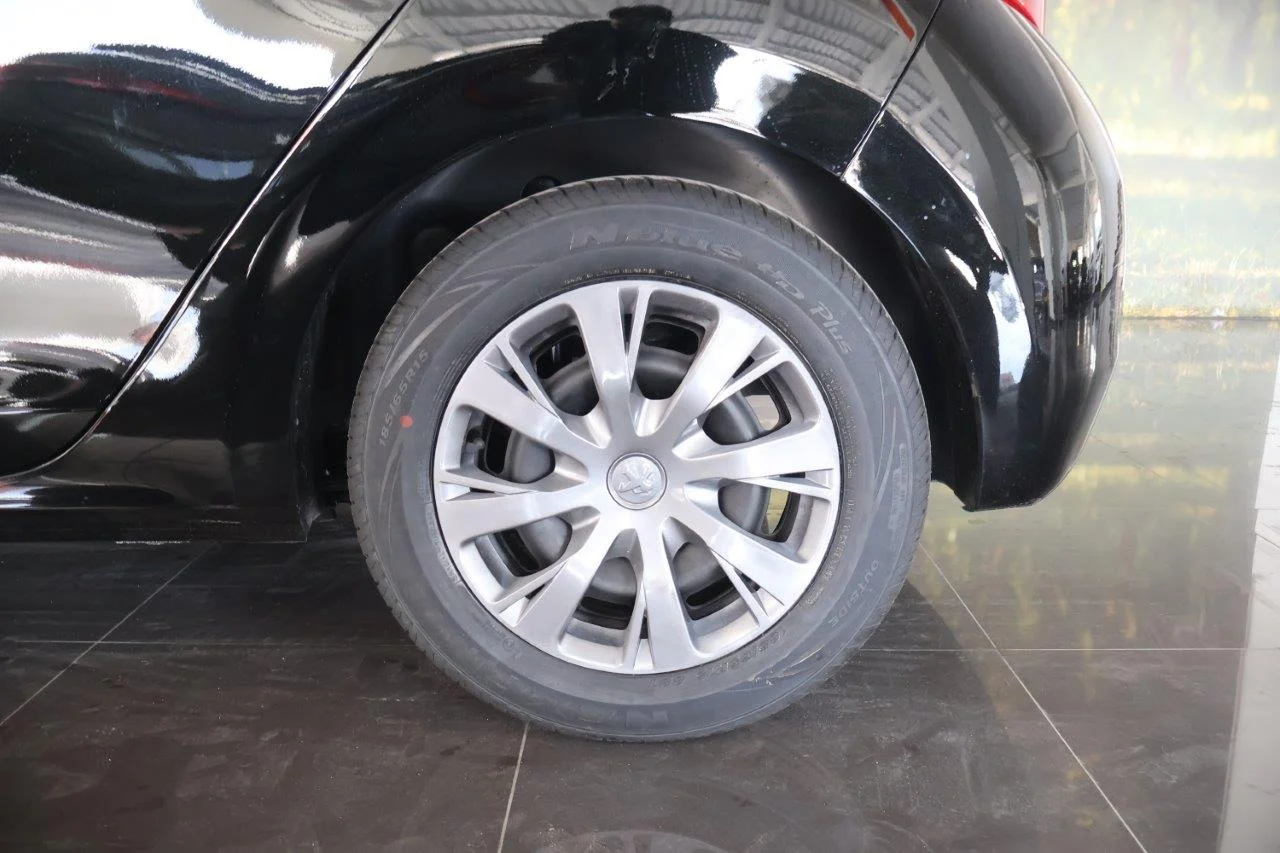 Peugeot 208 - View model 13
