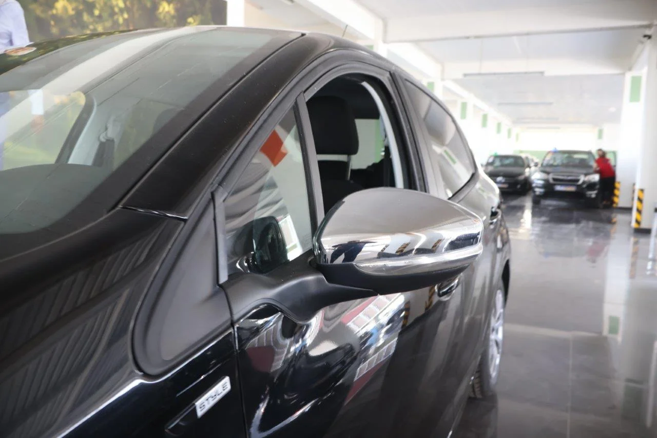 Peugeot 208 - View model 16