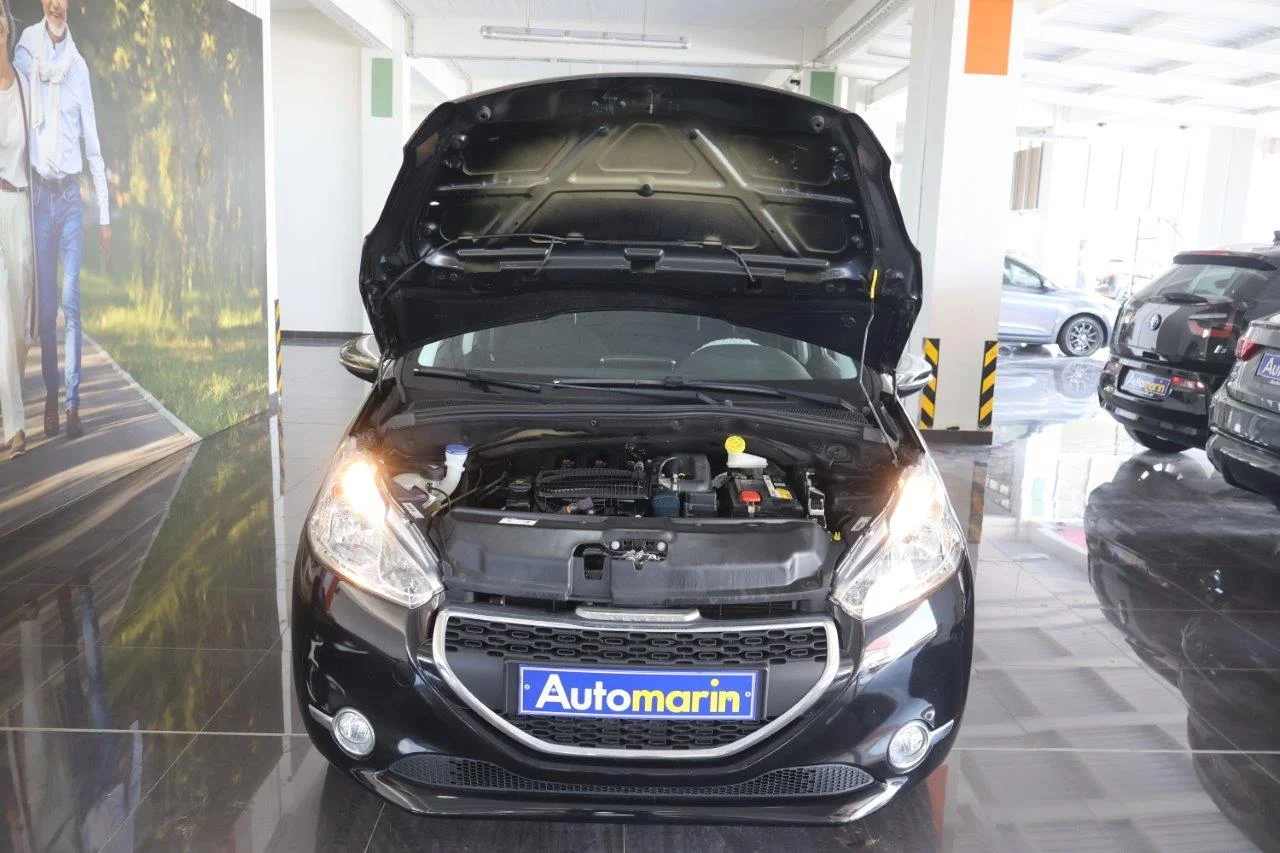 Peugeot 208 - View model 21