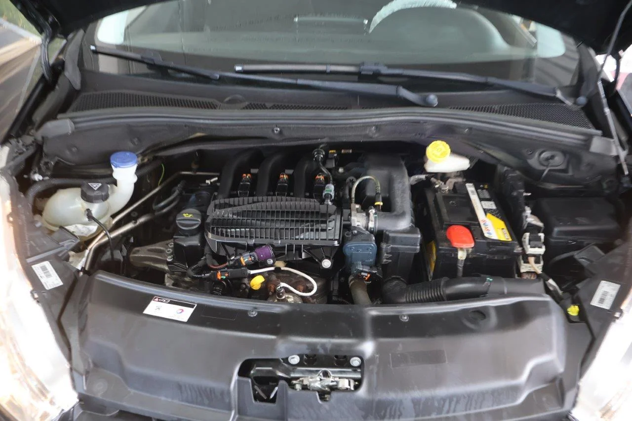 Peugeot 208 - View model 22