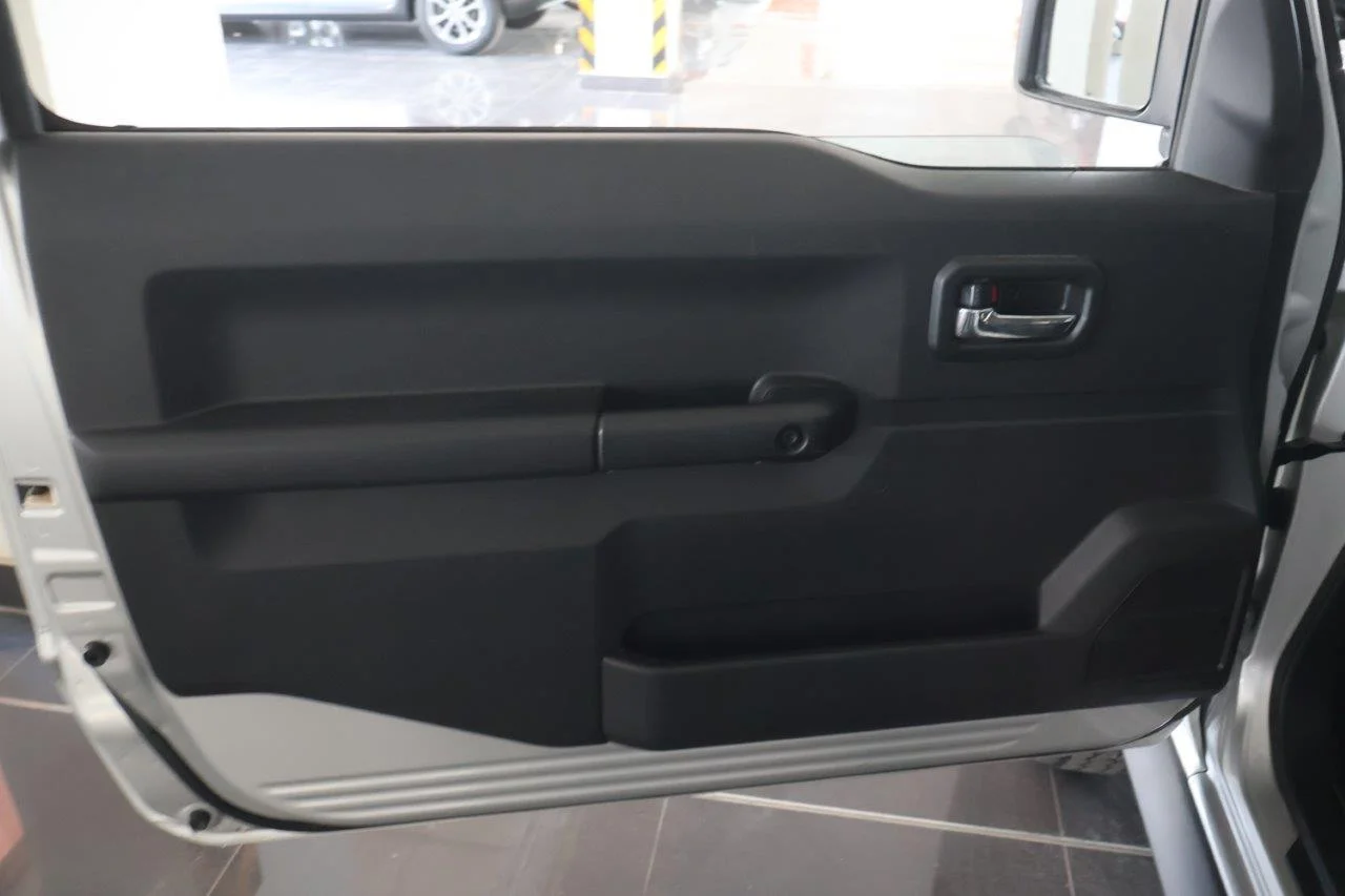Suzuki Jimny - View model 28