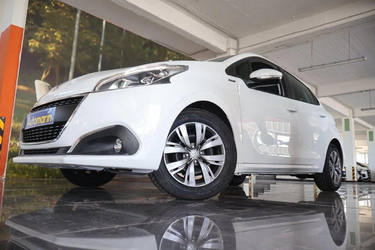 View 2 - Peugeot 208 - 2018